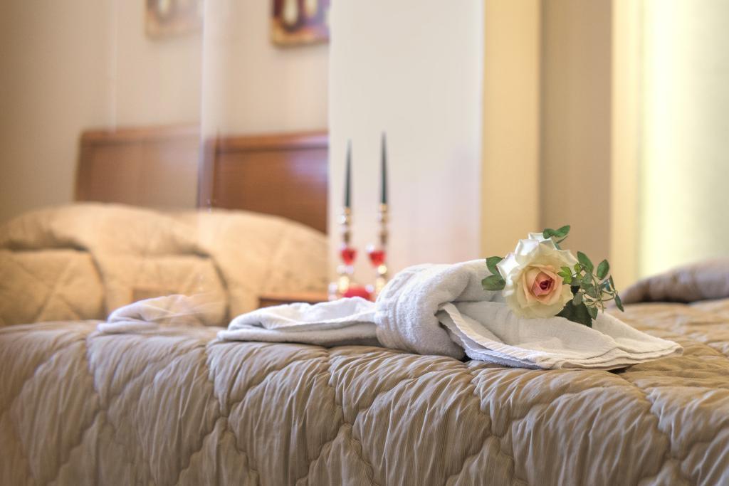Mouse Island Aparthotel Perama  Bagian luar foto