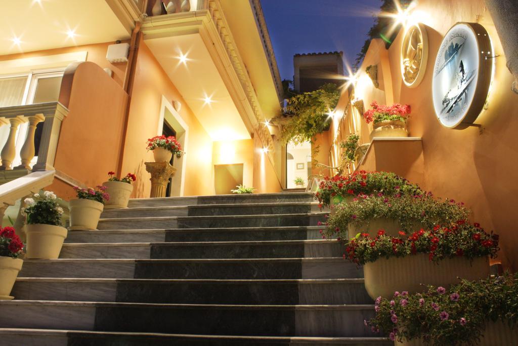 Mouse Island Aparthotel Perama  Bagian luar foto