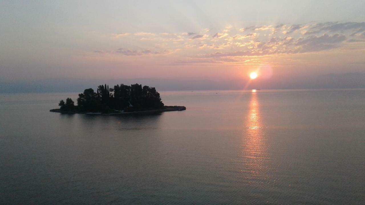 Mouse Island Aparthotel Perama  Bagian luar foto